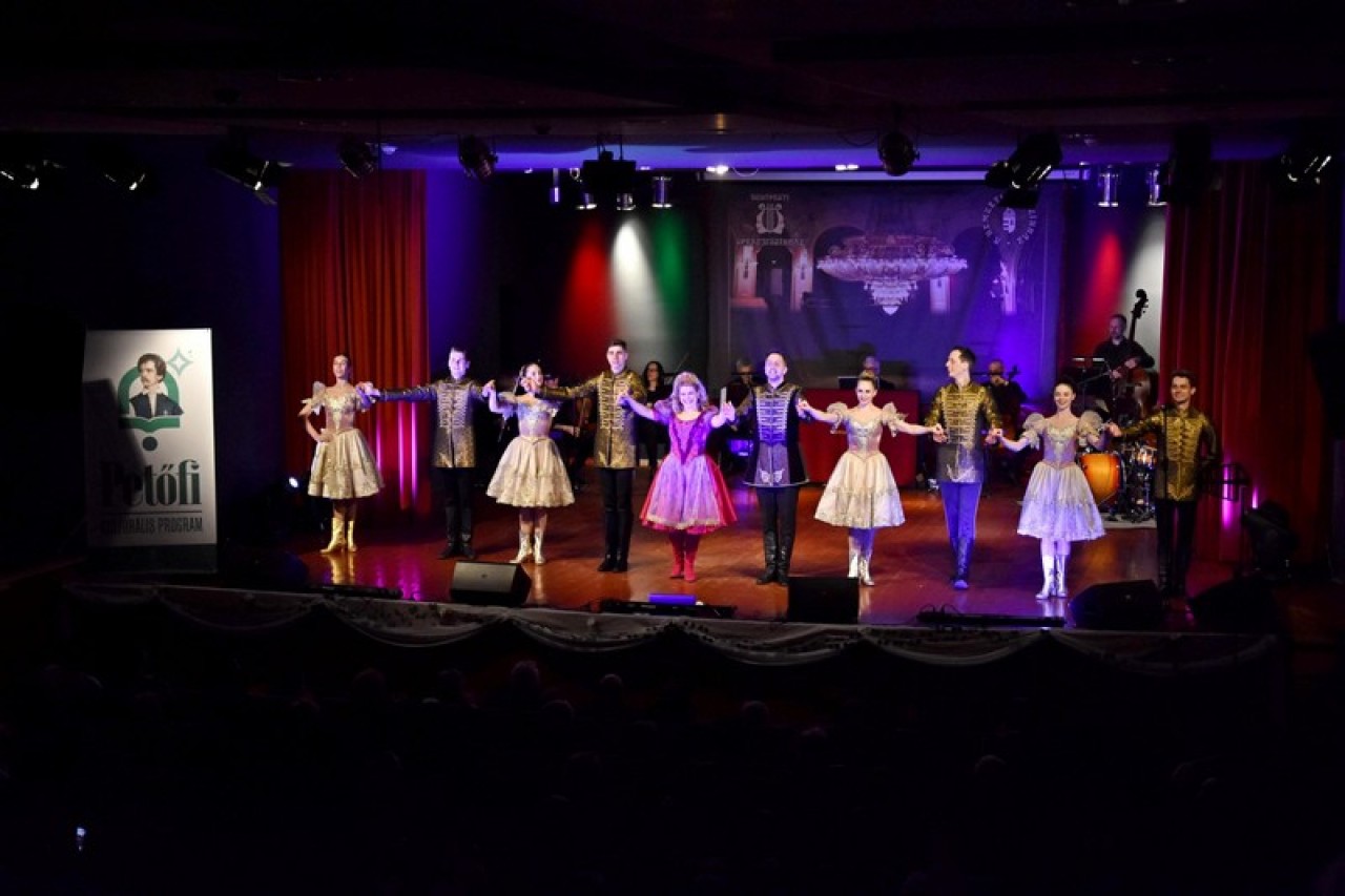 Nőnapi operettgála